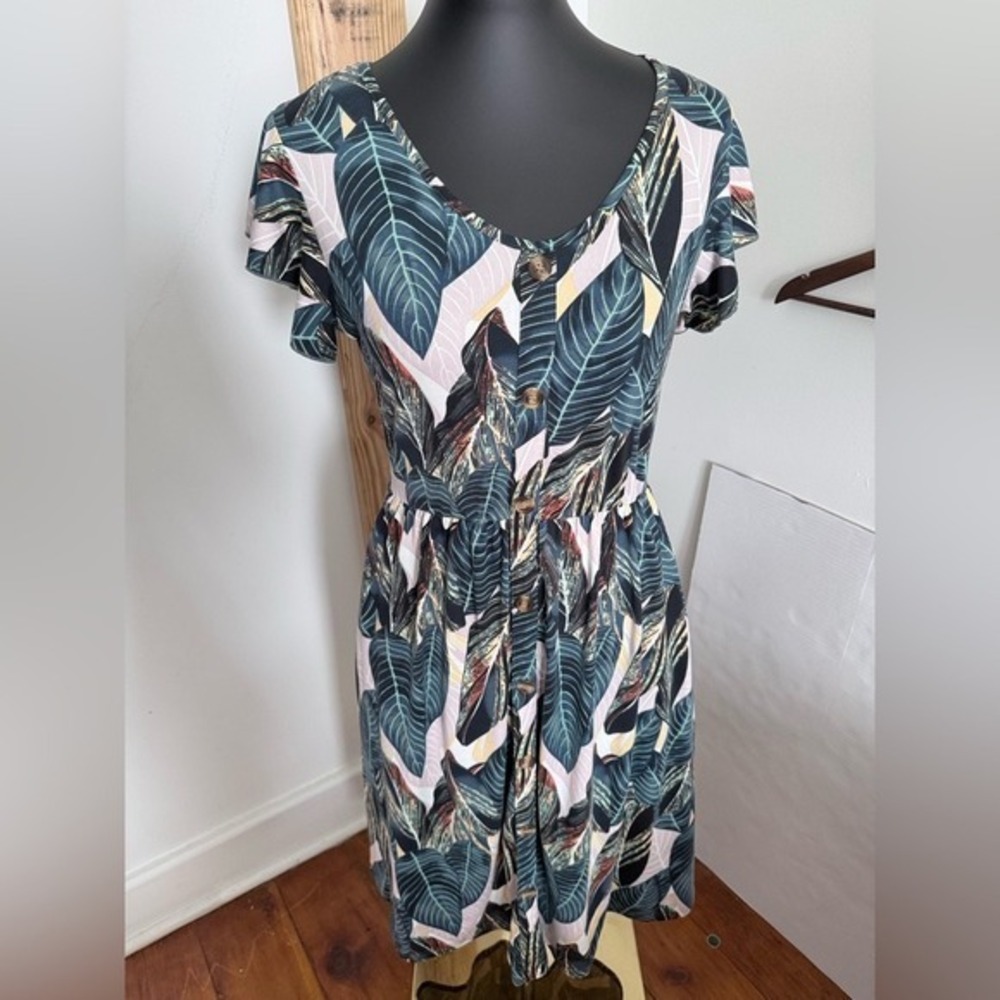 Tropical Leaf Print Button Front Midi Dress Flutter Sleeve Stretch Waist Size M